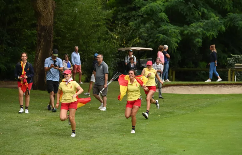 Championnat d'Europe par équipes Girls : 10 clichés pour un titre